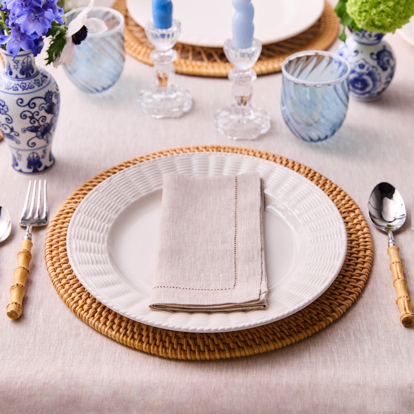 Lot de 2 sets de table en rotin faits main