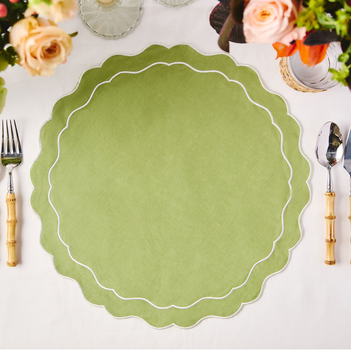 Set of 4 - Linen Scalloped Edged Placemats - Green