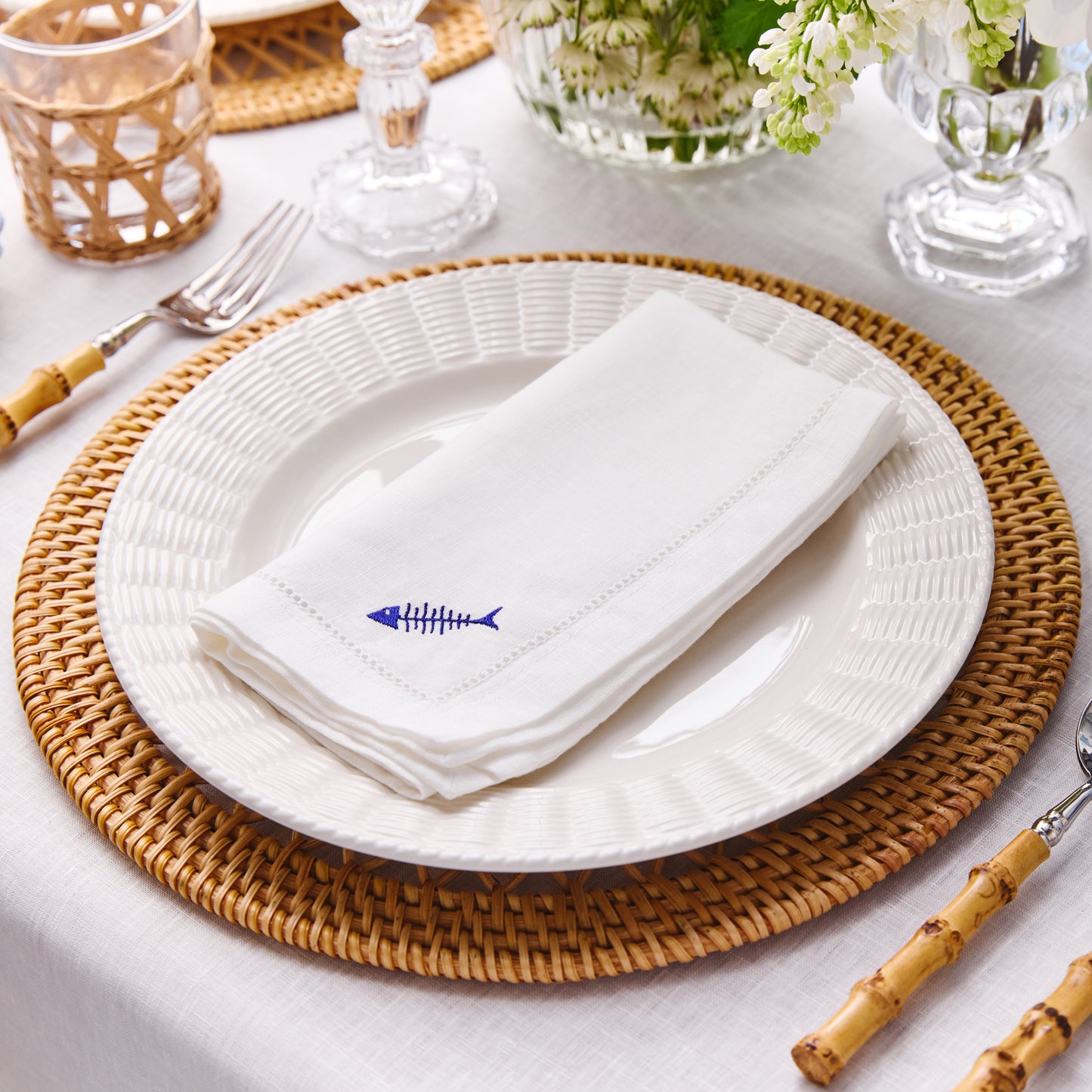 Set of 4 - Pure Linen Hemstitch Napkin with Embroidery Detail - White