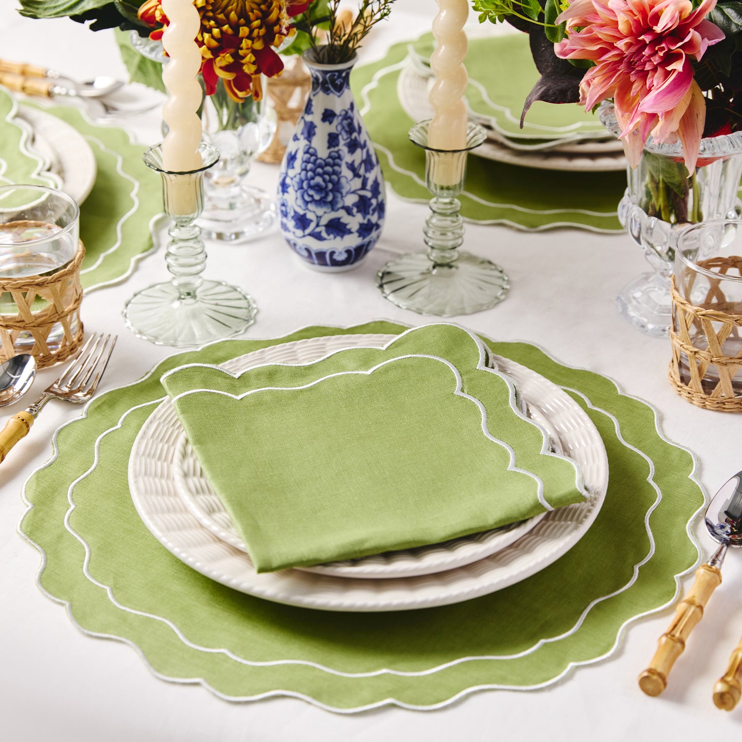 Set of 4 - Pure Linen Scalloped Edged Placemat - Green